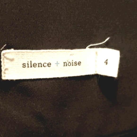 SILENCE & NOISE BLACK HIGH WAISTED DR. PANTS SZ 4 - Picture 2 of 7